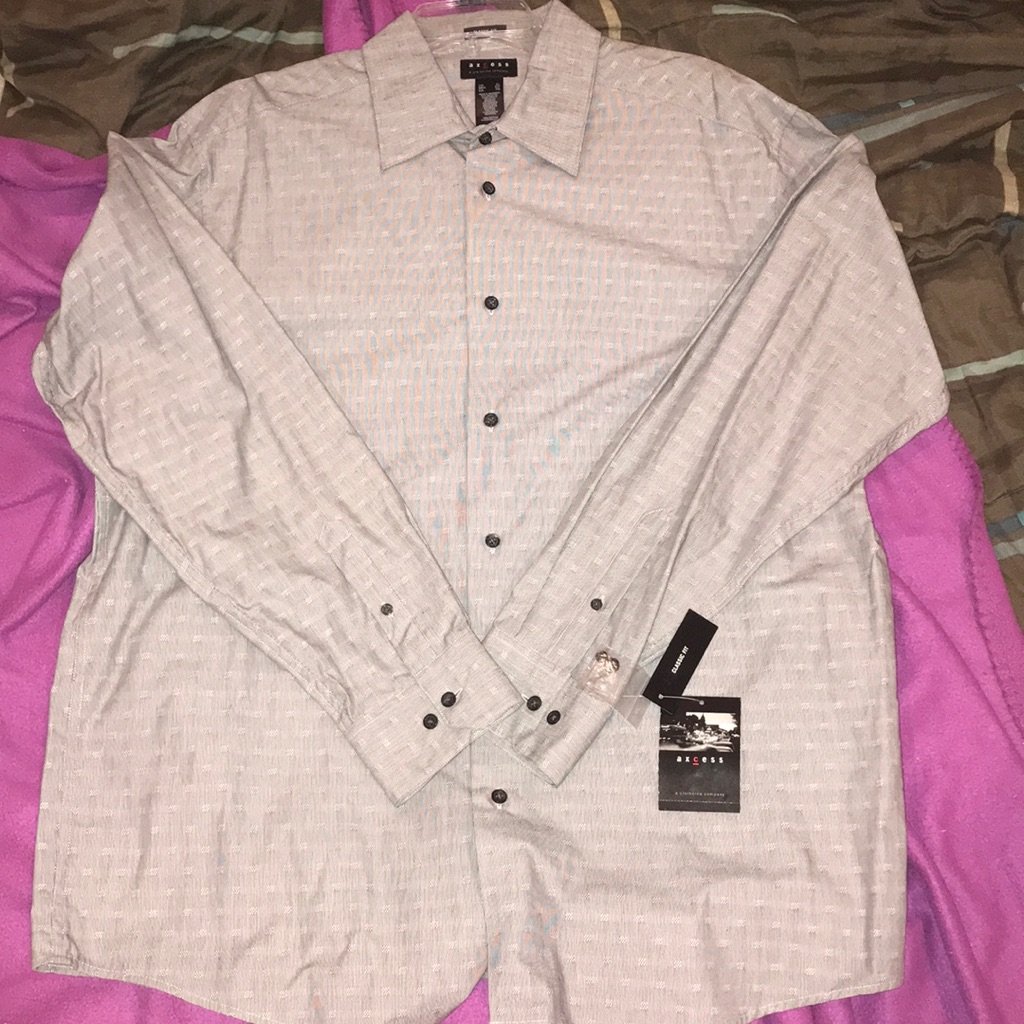 Nwt Axcess Button Down